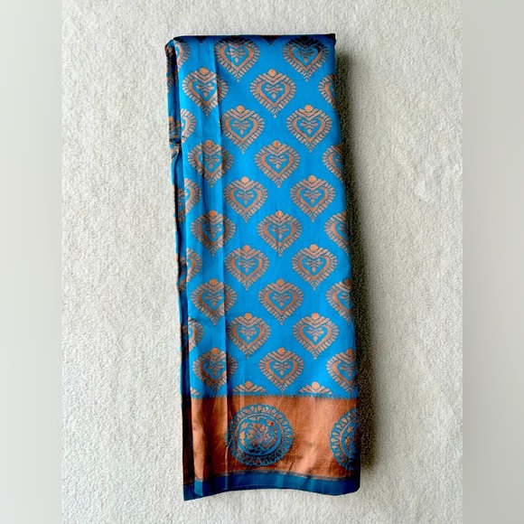 Other - Brand New never worn Indian Saree